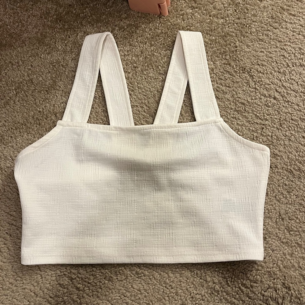 New Condition Roxy Cropped Tank